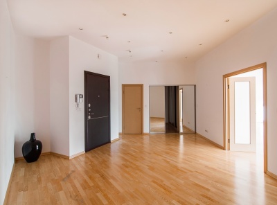 4 Комнаты, Городская, Аренда, Цветной бульвар, Listing ID 2276, Москва, Россия,