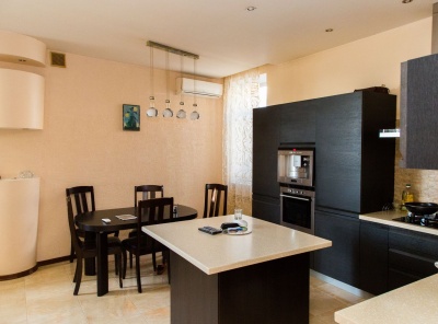 3 Комнаты, Городская, Аренда, Климентовский переулок, Listing ID 2306, Москва, Россия,