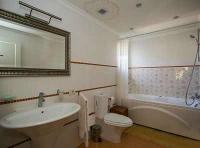 4 Bedrooms, Загородная, Аренда, Listing ID 2443, Московская область, Россия,