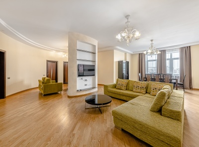 4 Комнаты, Городская, Аренда, Чапаевский переулок, Listing ID 2804, Москва, Россия,