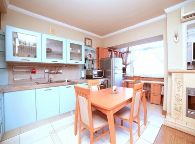 2 Комнаты, Городская, Продажа, Карманицкий переулок , Listing ID 3410, Москва, Россия,