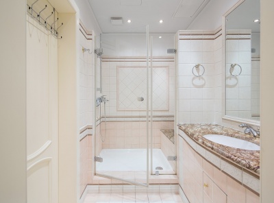 3 Комнаты, Городская, Аренда, 1-й Зачатьевский переулок, Listing ID 3927, Москва, Россия,