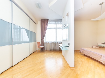 4 Комнаты, Городская, Аренда, Ленинский проспект, Listing ID 4320, Москва, Россия,