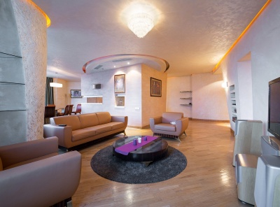 3 Комнаты, Городская, Продажа, Улица Мосфильмовская, Listing ID 4351, Москва, Россия,