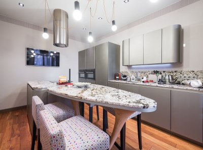 3 Комнаты, Городская, Продажа, Ломоносовский проспект, Listing ID 4399, Москва, Россия,
