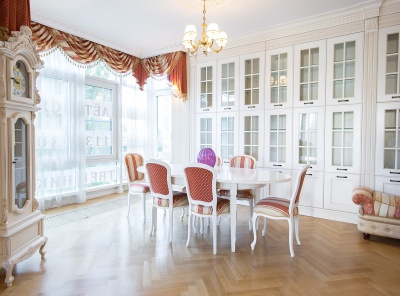 4 Комнаты, Городская, Аренда, Улица Мосфильмовская, Listing ID 4612, Москва, Россия,