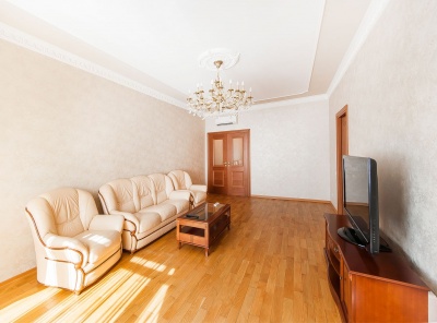 4 Комнаты, Городская, Аренда,  Ломоносовский проспект, Listing ID 4620, Москва, Россия,