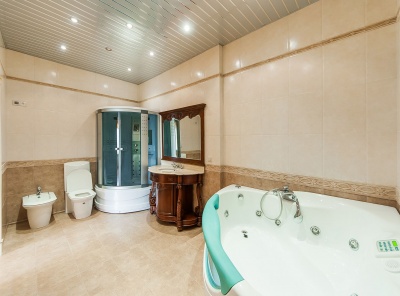 4 Комнаты, Городская, Аренда, Улица Мосфильмовская, Listing ID 4629, Москва, Россия,