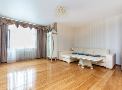 2 Комнаты, Городская, Продажа, Ломоносовский проспект, Listing ID 5488, Москва, Россия,