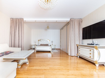 2 Комнаты, Городская, Продажа, Ломоносовский проспект, Listing ID 5488, Москва, Россия,