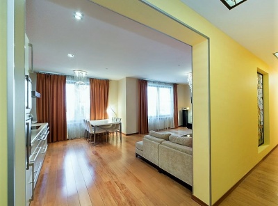 4 Комнаты, Городская, Аренда, Улица Мосфильмовская, Listing ID 5569, Москва, Россия,