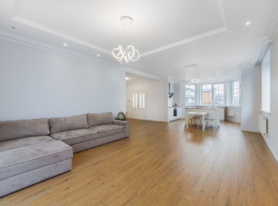 4 Bedrooms, Загородная, Продажа, Listing ID 5695, Московская область, Россия,