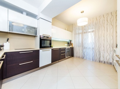 3 Комнаты, Городская, Продажа, Ломоносовский проспект, Listing ID 5769, Москва, Россия,