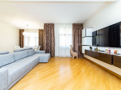 3 Комнаты, Городская, Продажа, Ломоносовский проспект, Listing ID 5769, Москва, Россия,