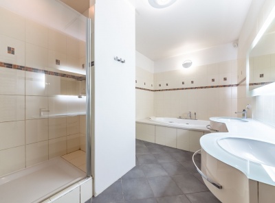 4 Комнаты, Городская, Продажа,  Чапаевский переулок, Listing ID 6246, Москва, Россия,