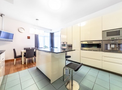 4 Комнаты, Городская, Продажа,  Чапаевский переулок, Listing ID 6246, Москва, Россия,