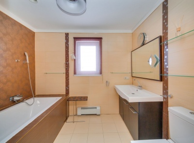 4 Bedrooms, Загородная, Аренда, Listing ID 1544, Московская область, Россия,