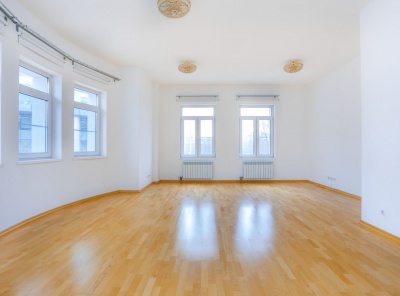 3 Комнаты, Городская, Аренда, Цветной бульвар, Listing ID 1820, Москва, Россия,